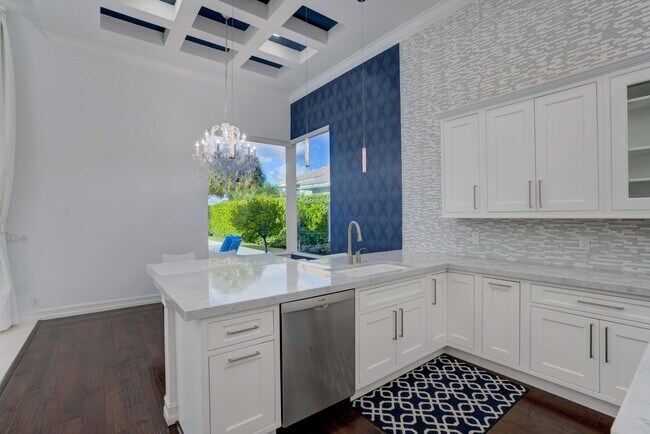 Building Photo - 131 Carmela Ct