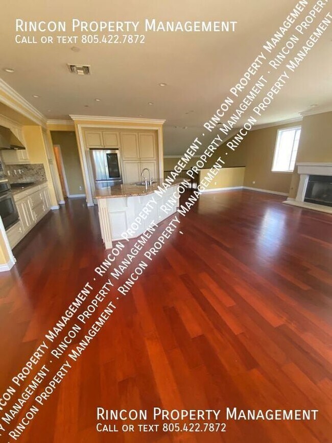 Building Photo - Elegant Long Term Large Home Rental - Load...