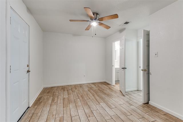 Building Photo - 215 Roberts Cir