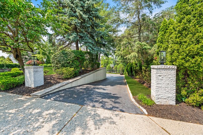 Building Photo - 25 Muncy Dr