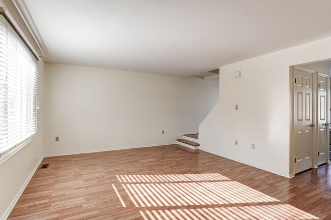 Building Photo - 3 Bedroom 1.5 bath home in Etters