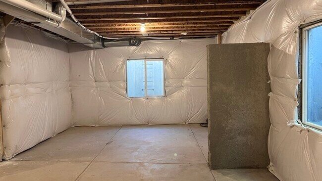 Building Photo - Charming 3 beds 2 baths in Commerce City!