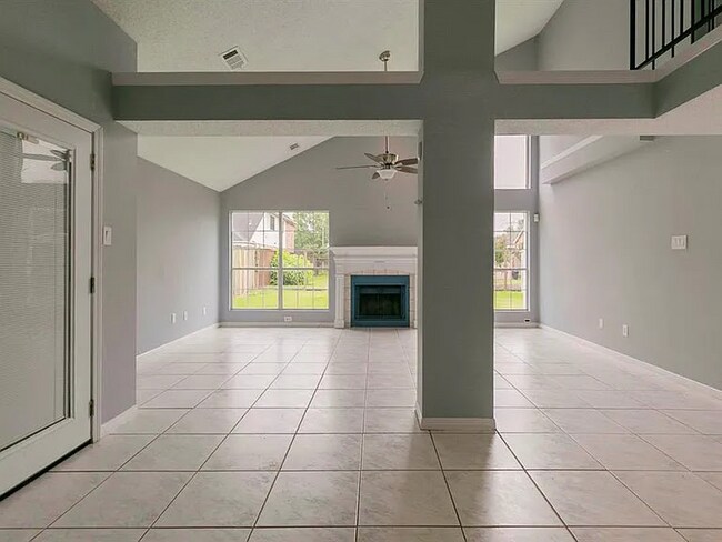 Building Photo - 2103 Whirlaway Dr
