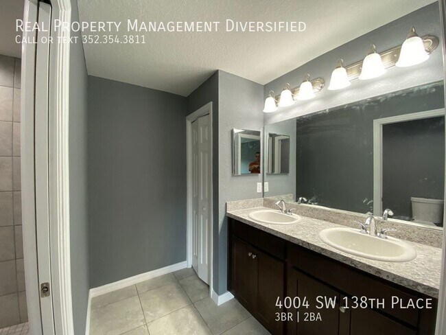 Building Photo - 4004 SW 138th Pl