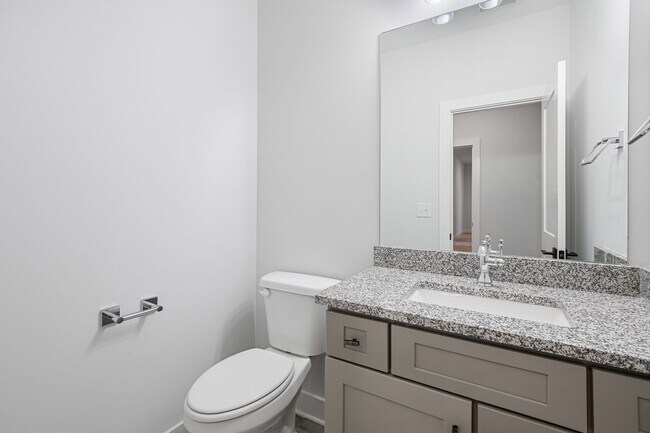 Building Photo - 805 Regimental Dr