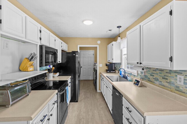 Building Photo - 125 Eagle Trail