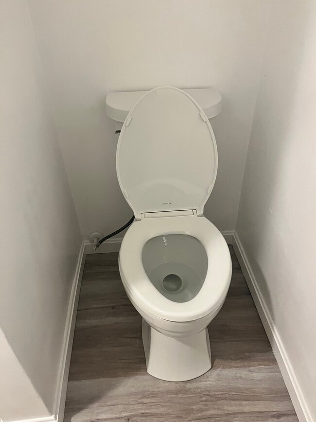 Building Photo - 425 Dorset St