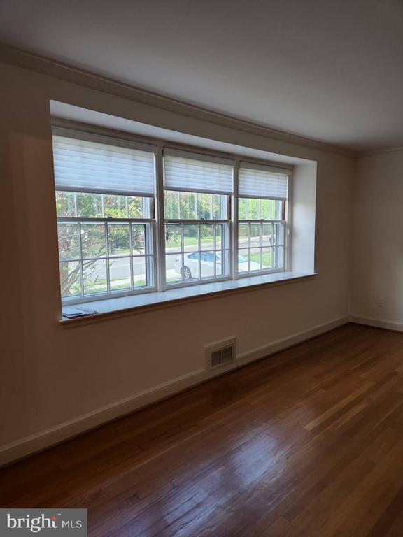 Building Photo - 3916 48th St NW