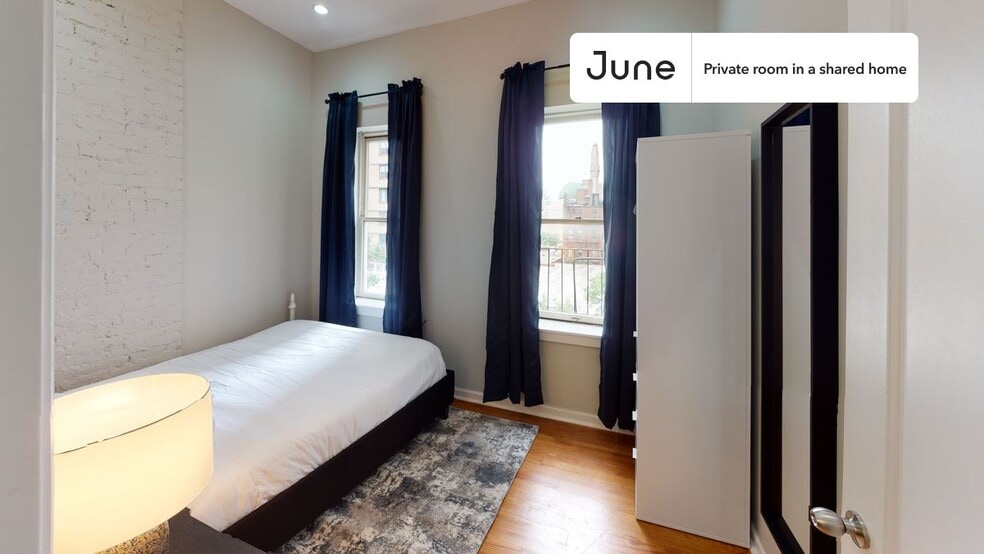 Building Photo - Room in Shared 3 bed/1 bath home in Upper East Side