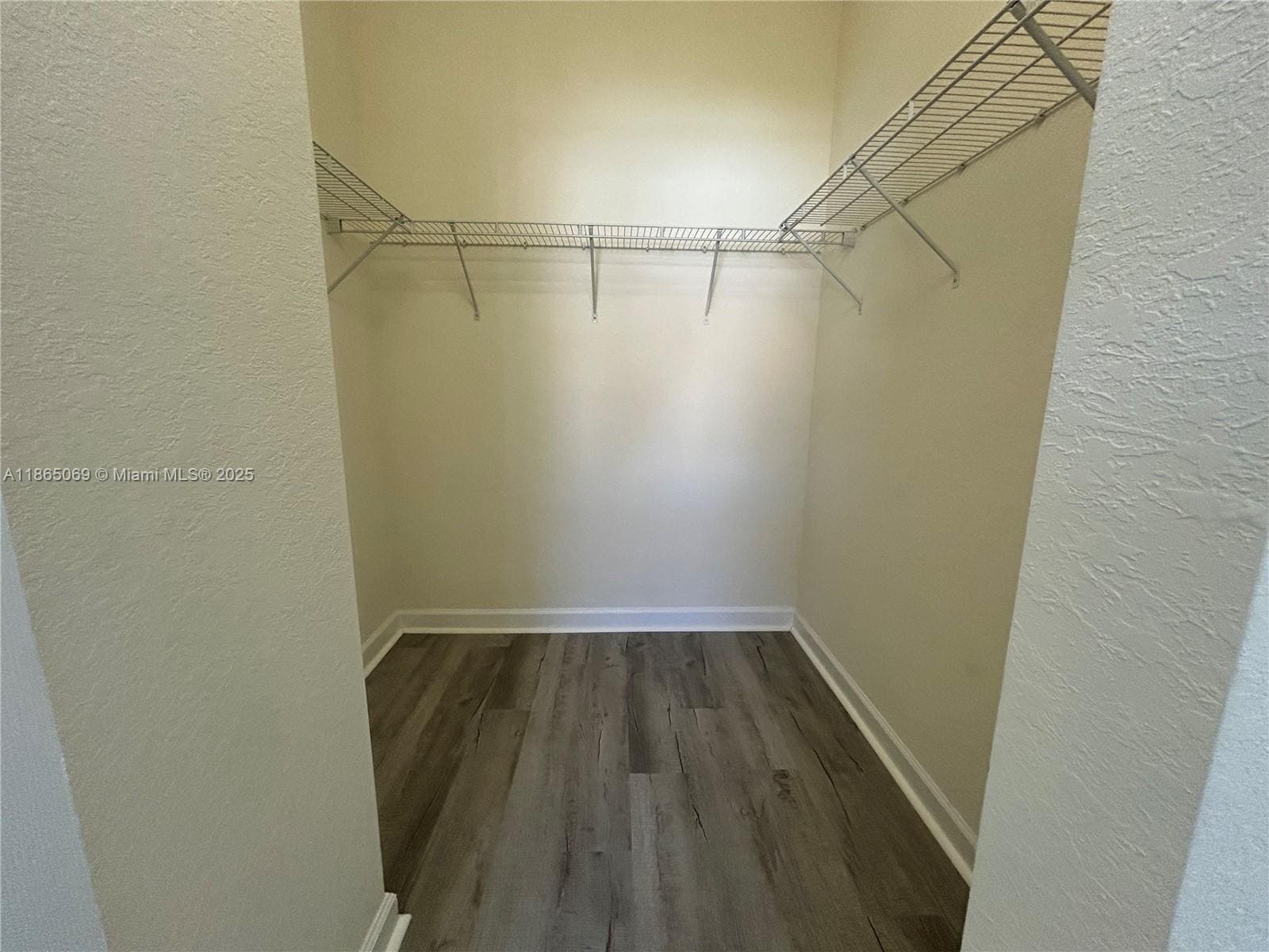 Building Photo - 10622 W 33rd Way