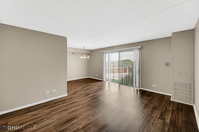 Building Photo - 6340 Americana Dr