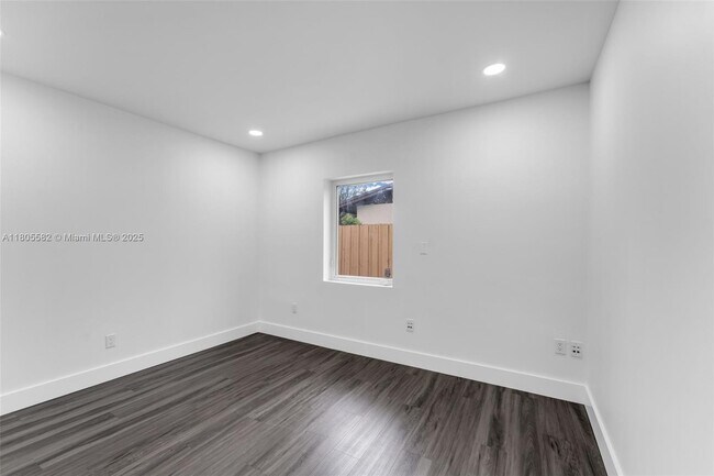 Building Photo - 12205 SW 42nd St