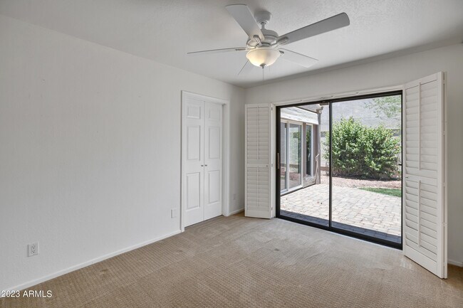 Building Photo - 6305 N 30th Ct
