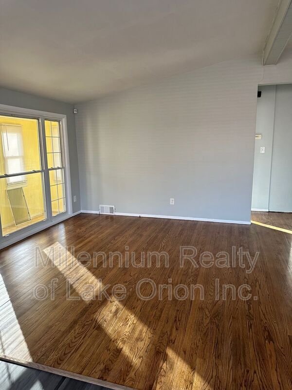 Building Photo - 1173 Dudley Ave