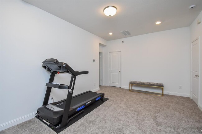Building Photo - 1718 Anchor Breeze Dr