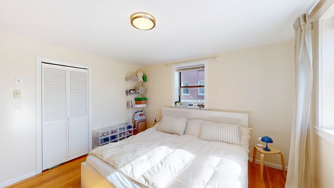 Building Photo - 70 Jamaicaway