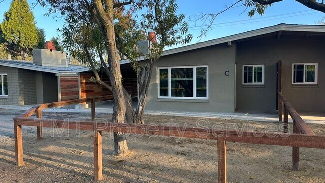 Building Photo - 17259 Walnut Ave