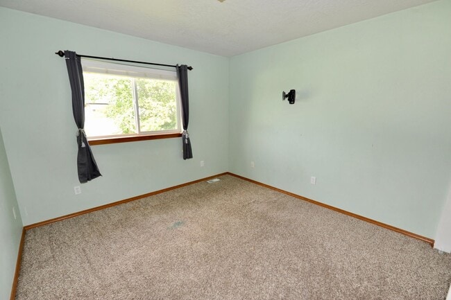 Building Photo - 7682 N Joanna Dr