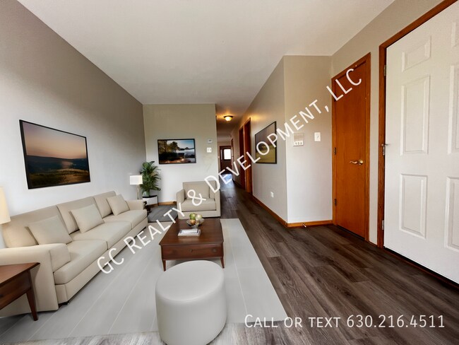Building Photo - 13419 S Brandon Ave