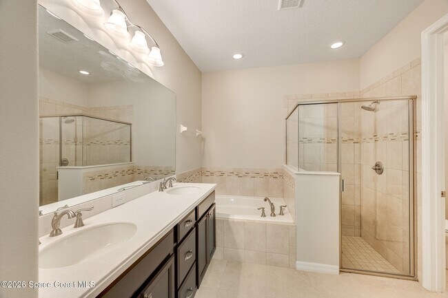 Building Photo - 5748 Tamarac Dr