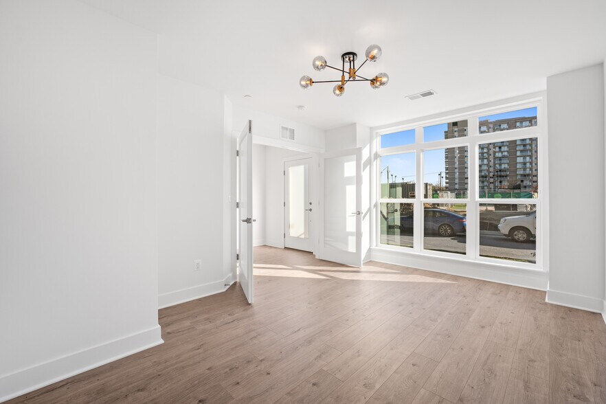 Study Room/Bed Room - 5504 Topaz Ln