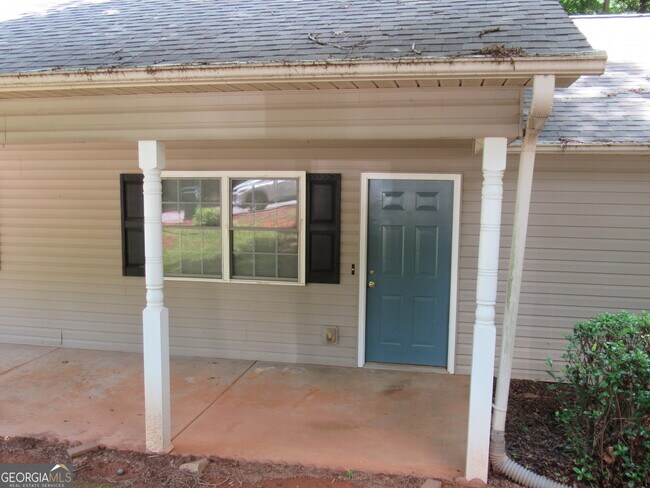 Building Photo - 95 Live Oak Rd