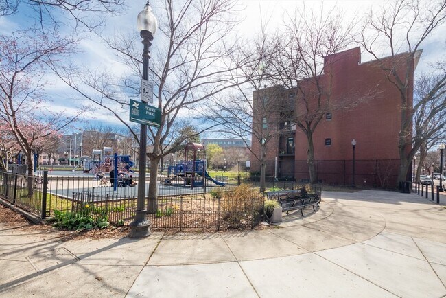 Building Photo - 242 Shawmut Ave