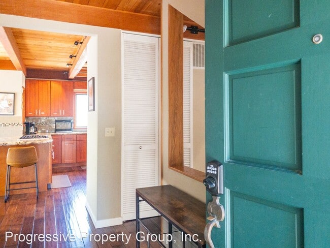 Building Photo - 4 br, 2.5 bath House - 5561 Yerba Buena Road