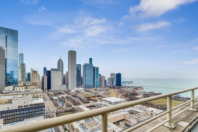 Building Photo - 310 S Michigan Ave