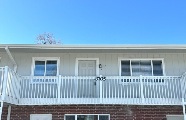 Building Photo - 3705 Quail St