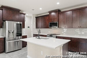 Building Photo - 12412 Big Valley Creek