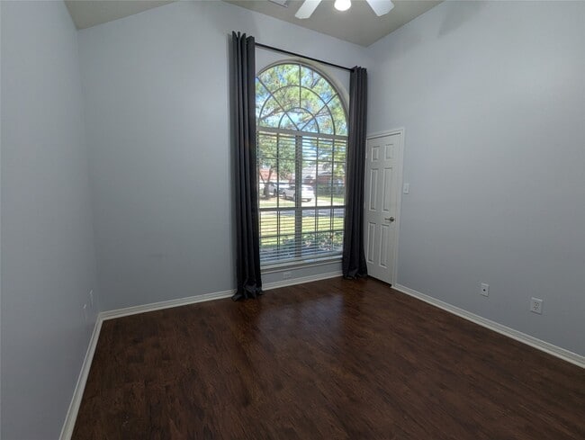 Building Photo - 24807 Blane Dr