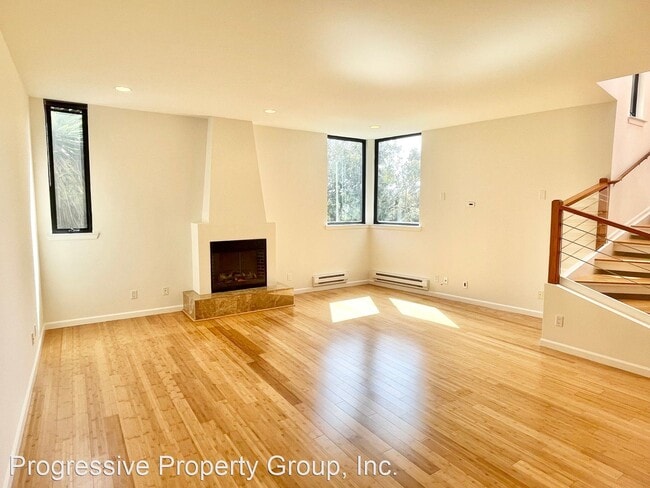 Building Photo - 3 br, 4 bath House - 338 Holladay Avenue