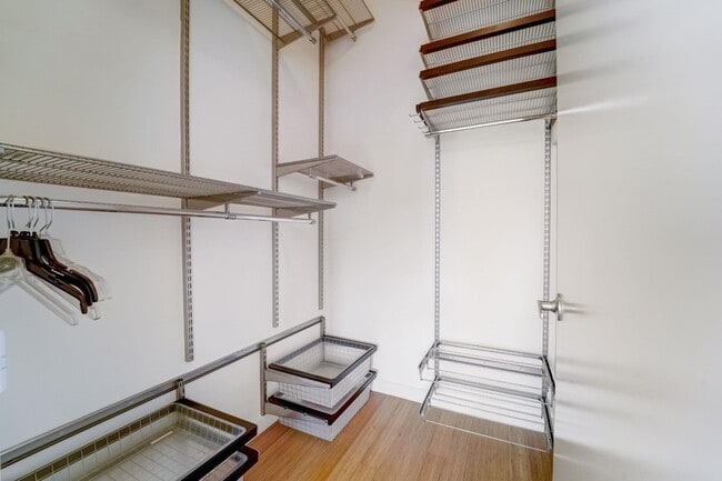 Building Photo - 234 10th St