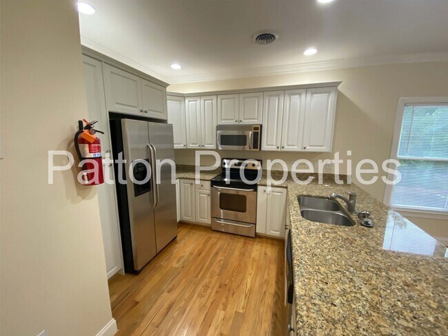 Building Photo - 1308 Pulaski St