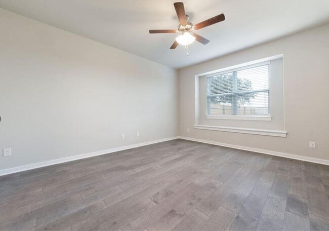 Building Photo - 2221 Rocoso Trl