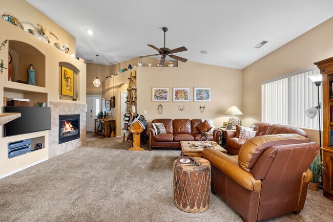 Building Photo - 5529 N Bremont Ct