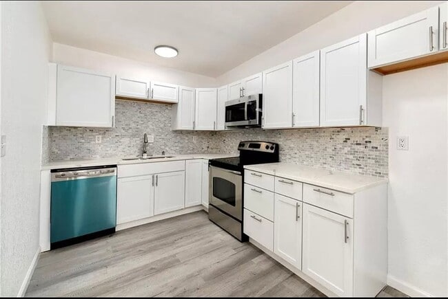 Building Photo - 3 bedroom 1 bath