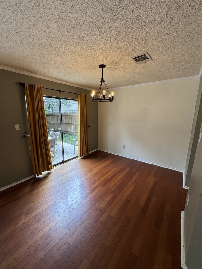Building Photo - 13815 Stone Hollow