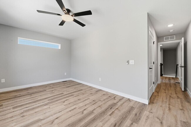 Building Photo - 4728 Walworth Ave