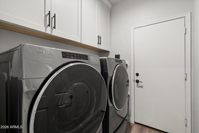 Building Photo - 6681 W Dublin Ln