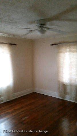 Building Photo - 2 br, 1 bath House - 510 N. Jones St