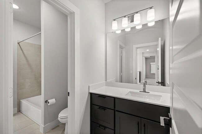 Building Photo - 7701 Boyd Hvn Dr