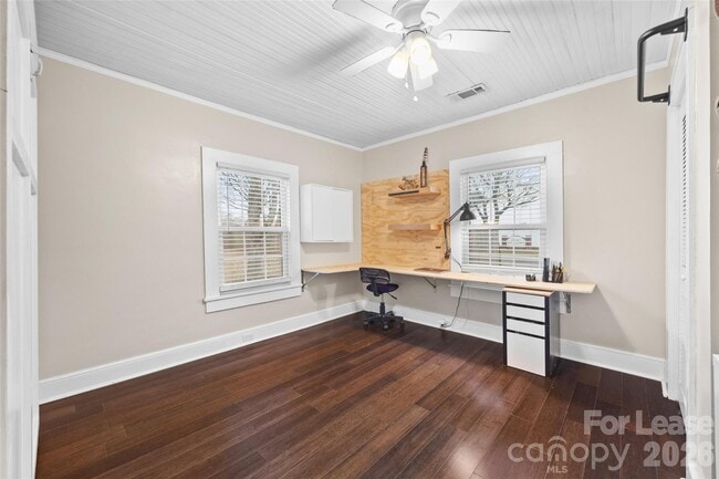 Building Photo - 421 Annafrel St