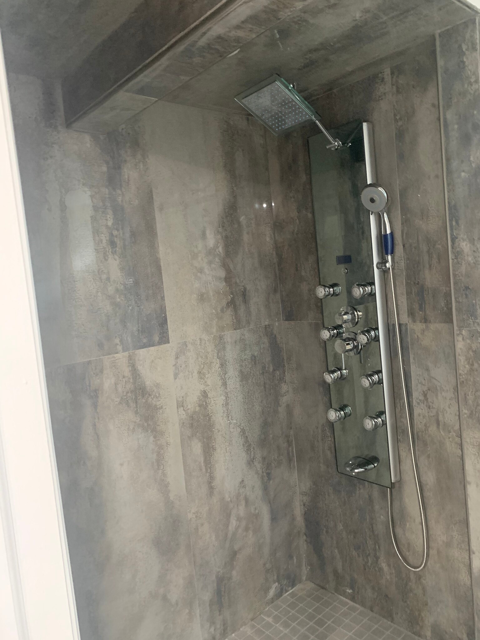 Building Photo - 176 Park Ave