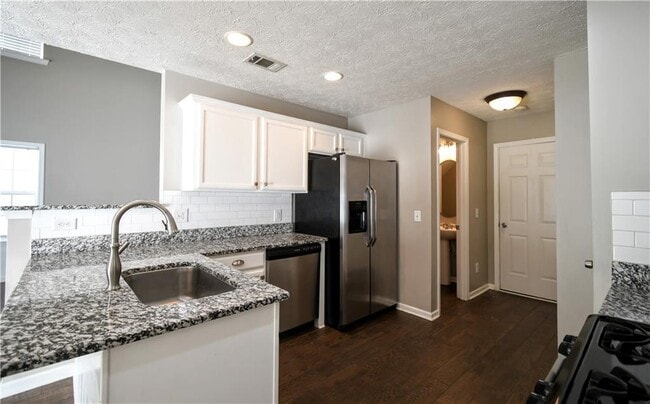 Building Photo - 6215 Smoke Ridge Ln