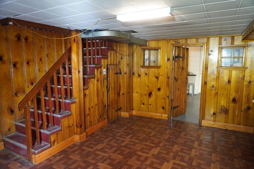 Building Photo - 3811 Lyndale Ave