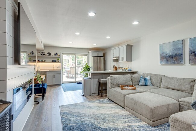 Building Photo - 5101 Heathrow Blvd