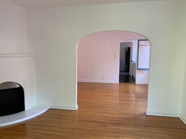 Building Photo - 8714 Rangely Ave