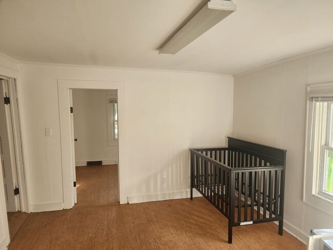 Building Photo - 2 Bed 1 Bath House Siloam Community